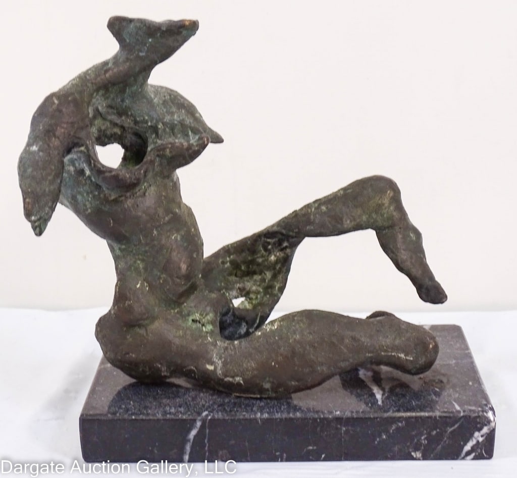 WAYNE TRAPP ATTRIBUTED BRONZE NUDE SCULPTURE: An abstract nude bronze sculpture attributed to American artist Wayne Trapp, 20th century. Mounted on marble slab base / Measures: Base: 7"H x 6.25"W x 4"D / Provenance: From the descendants of Lollie