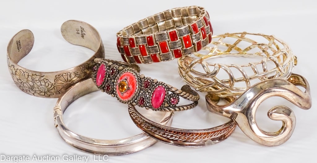 7 ASST STERLING SILVER BRACELETS: Includes: Sterling Silver basket weave styel set with carnelians, stretchy styel [925 LT THAILAND] / Sterling Silver hinged bangle, 2.5"W [925 CI THAILAND] / Robert Lee Morris cuff bracelet, 2.5"W [RL