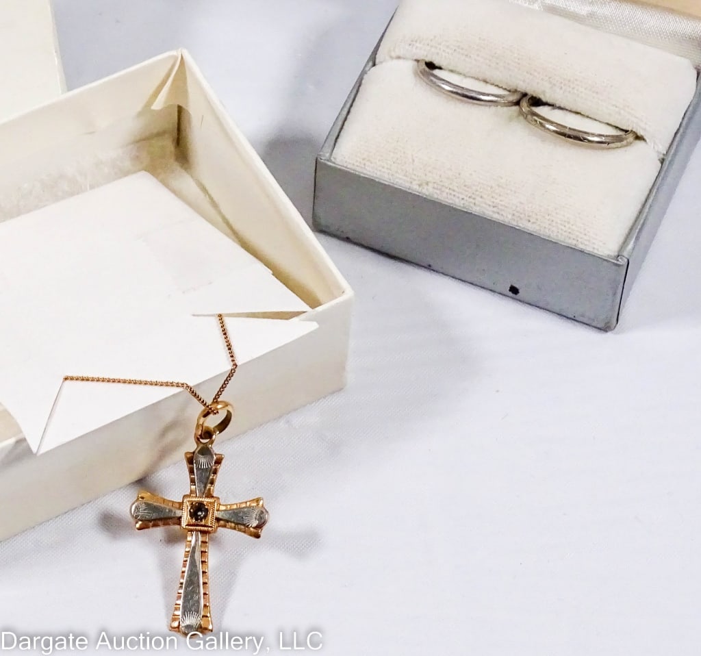 3pc 18K GOLD & PLATINUM JEWELRY: Includes: (1) 18k 19" necklace with cross pendant - cross is two-tone yellow and white gold, both pendant and necklace are marked 750 (4.3g) / (1) 18k wedding band - marked 18BKT, see 6 (1.9g) / (1) 9