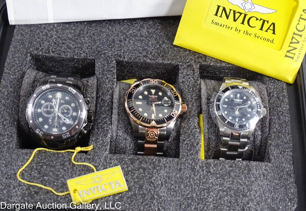 3 INVICTA PRO DIVER WATCHES IN BLACK PELICAN CASE: Includes: Pro Diver Scuba No 17085 / 48mm / Stainless Steel / Quartz Chronograph / 200m water resistant // Grand Pro Diver No 10643 / 47mm / Stainless Steel / Automatic (running) / 300m water resistan