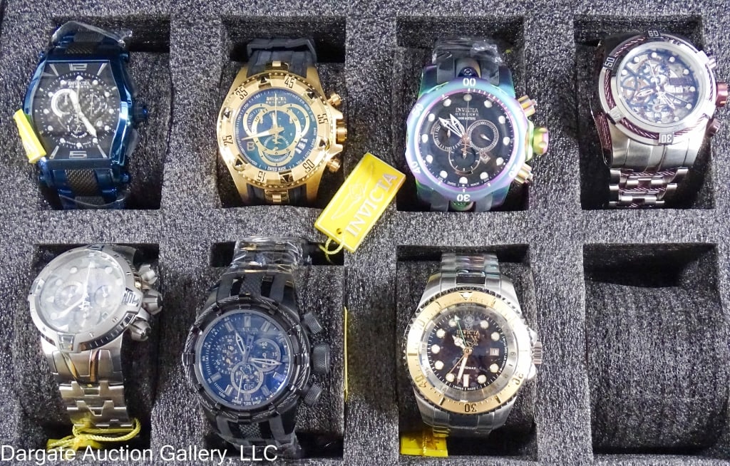 7 INVICTA RESERVE WATCHES IN PELICAN CASE: Includes: Reserve Venom No 15684 / 53.7mm / Stainless Steel / Quartz Chronograph / 1000m water resistant // Reserve Pro Diver Hydromax No 16960 / 52mm / Quartz / 1000m water resistant // Bolt Reserve