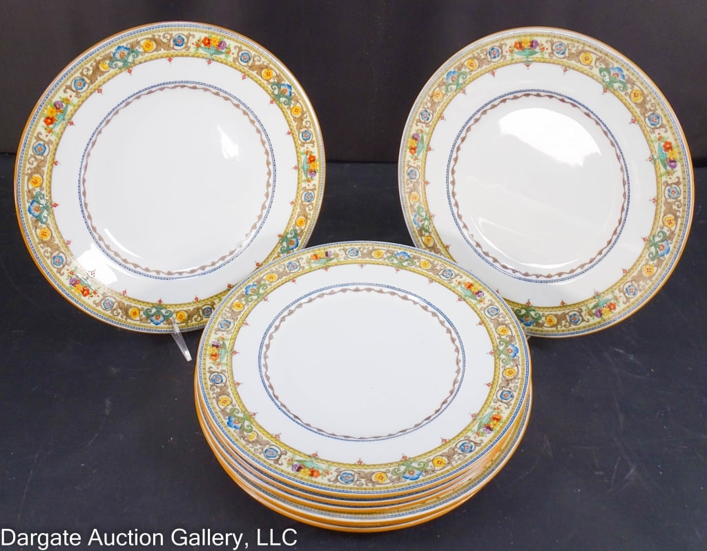 SET OF 8 MINTONS PLYMOUTH DINNER PLATES: Set of 8 Mintons Plymouth dinner plates. Marked [Mintons]. / Measures: 10.25" D / Provenance: From the descendants of Lollie Oliver, Pittsburgh, PA / Condition: No chips, cracks or repairs