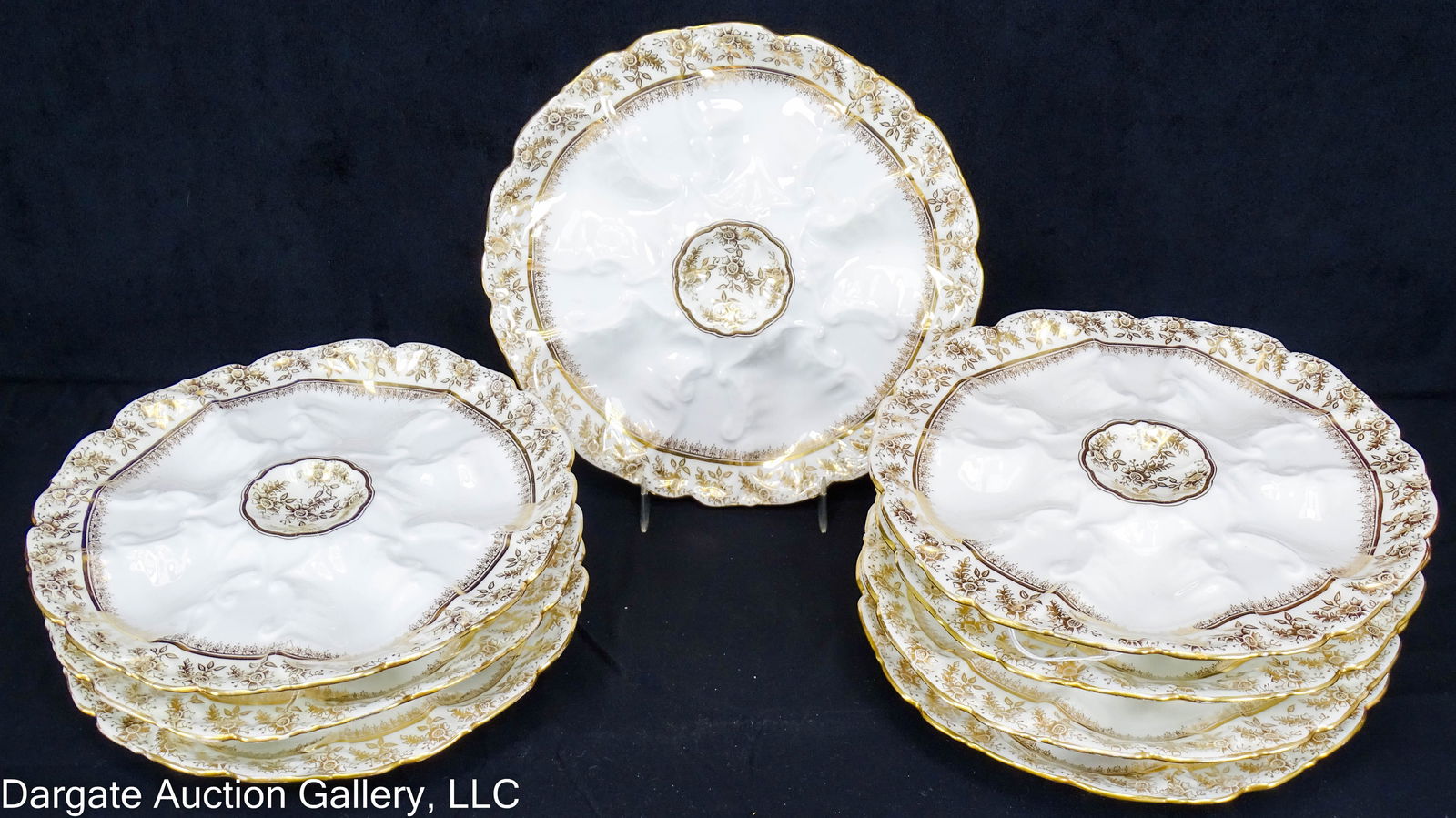 19th CENTURY SET OF 8 OYSTER PLATES (1 of 3)