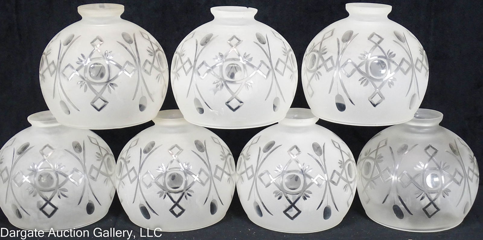 7 FOUR-POINTS DESIGN BALL GAS SHADE V H&L COMPANY (1 of 5)