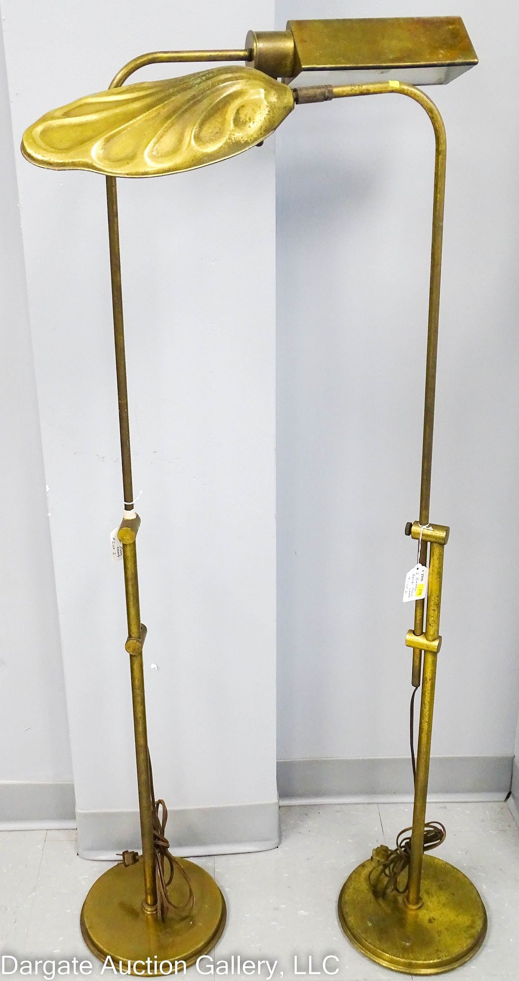 2 TOMMASO BARBI BRASS FLOOR LAMPS (1 of 6)