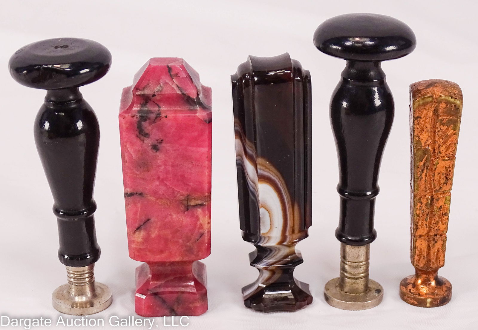 5 ASSORTED WAX SEALS (1 of 6)