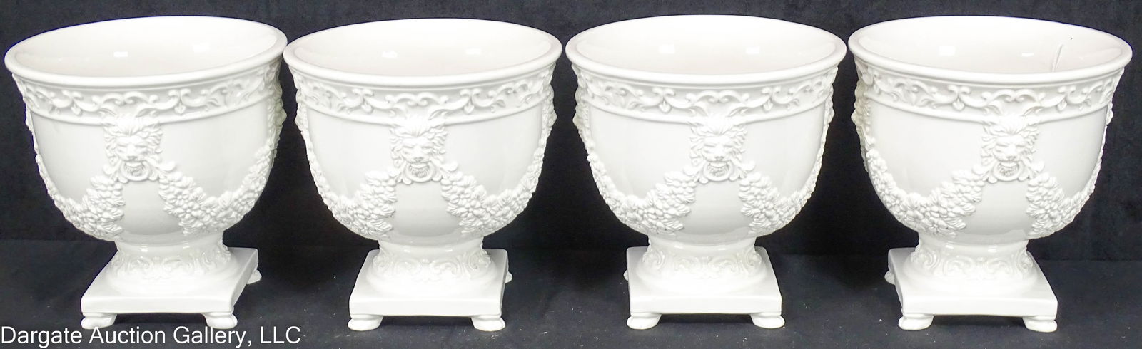4 MOTTAHEDEH LIONS HEAD WHITE PLANTER CACHEPOT (1 of 5)