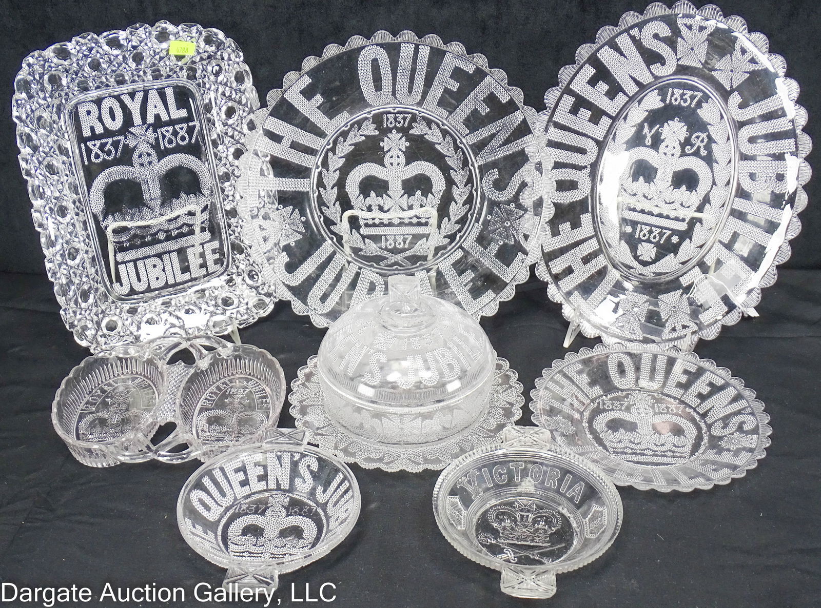12pcs QUEEN VICTORIA 50th JUBILEE GLASS 1837-1887 (1 of 9)