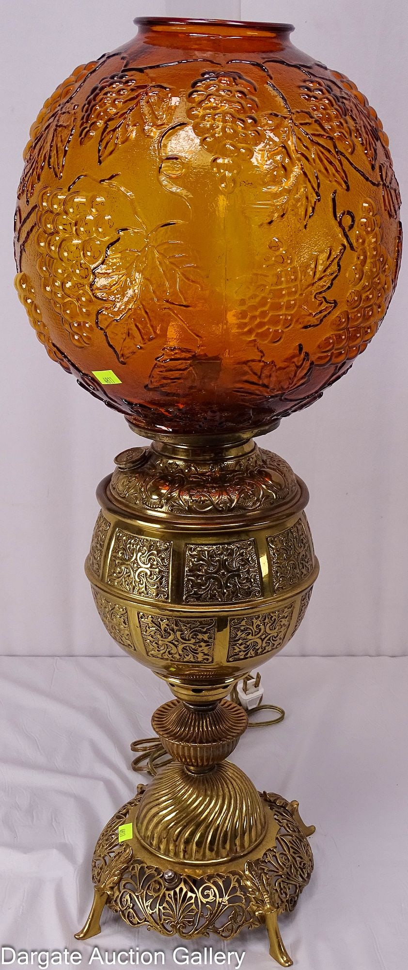 BRADLEY & HUBBARD VICTORIAN PARLOR BANQUET LAMP (1 of 7)