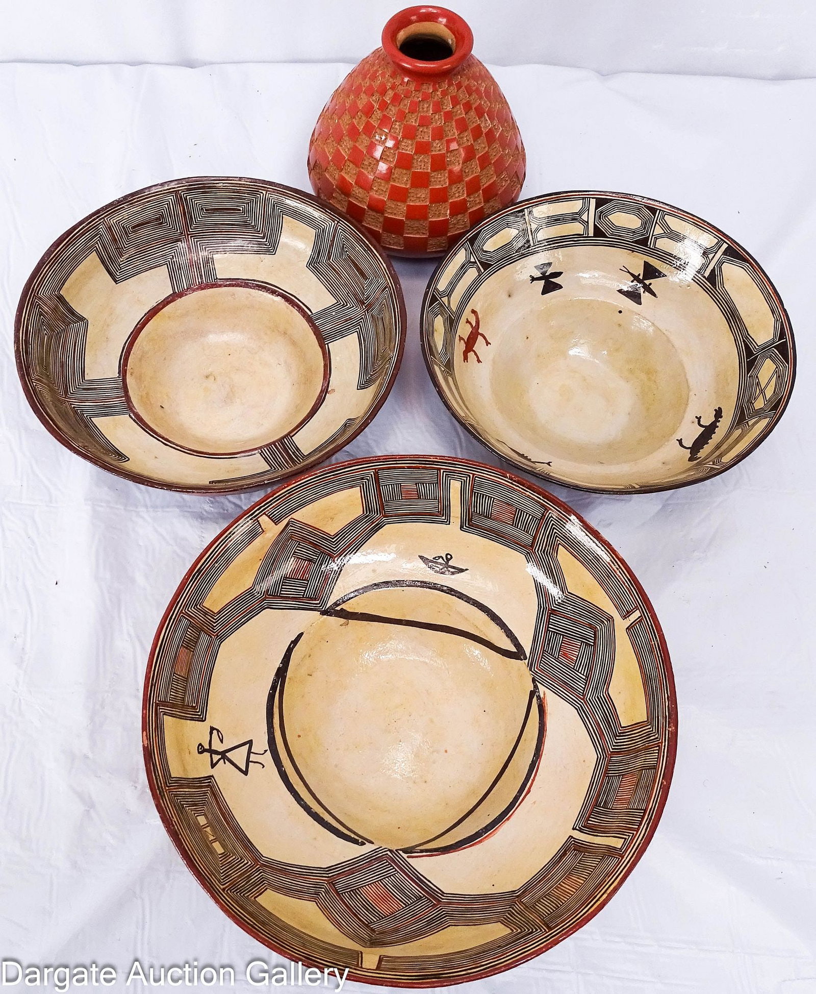 4pcs SOUTH AMERICAN POTTERY (1 of 11)