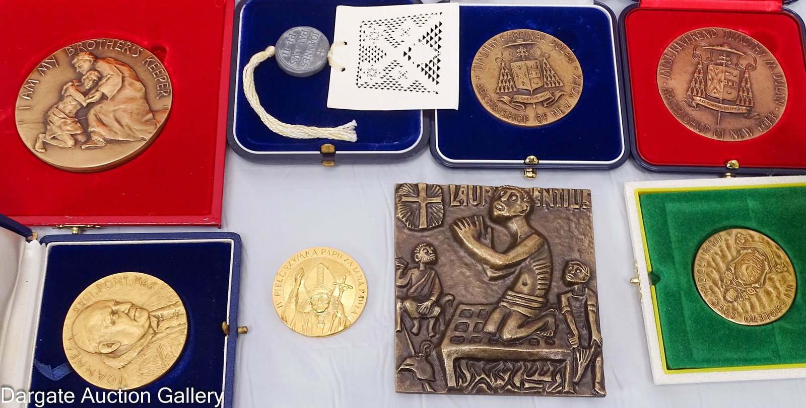 (8) VATICAN CITY COMMEMORATIVE MEDALS (1 of 7)