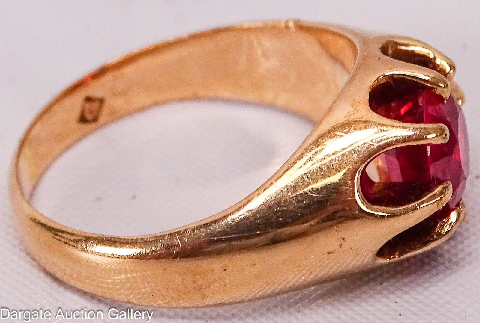 14k YELLOW GOLD RUBY RING - 3
