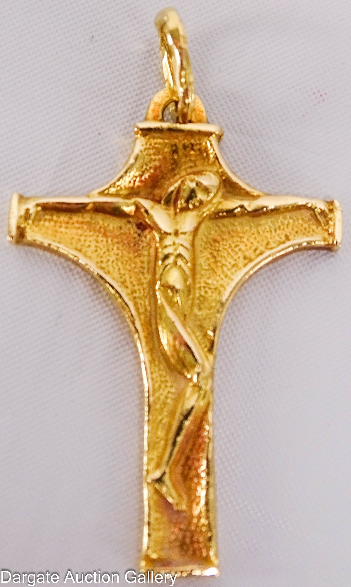 18k YELLOW GOLD CRUCIFIX PENDANT: Pendant is not marked, but it was tested at 18k gold; Measures: 1.75"H x 1.25"W, total gross weight - 12.6g