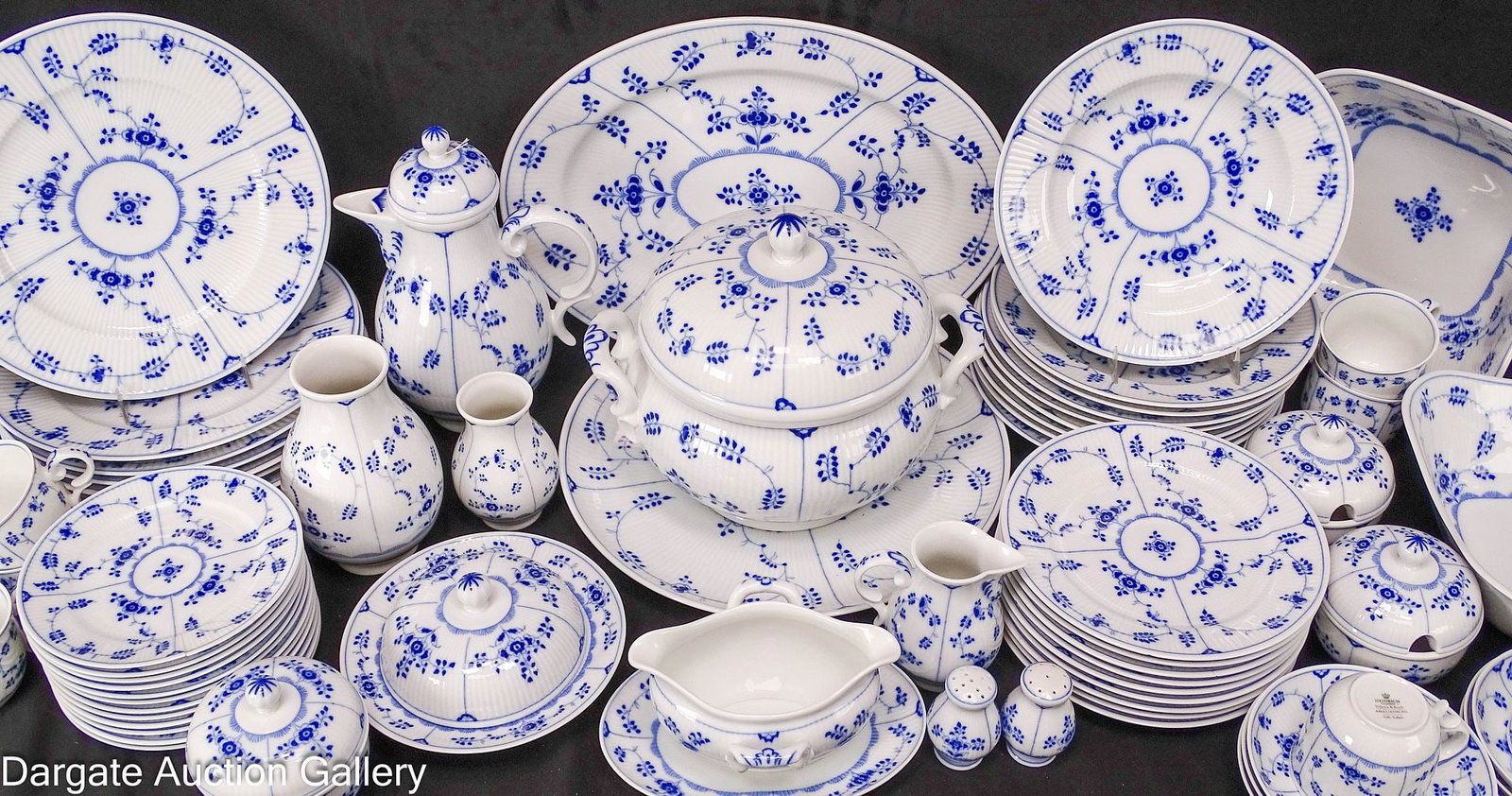 73pcs AMALLENBURG BY HEINRICH GERMAN CHINA (1 of 14)