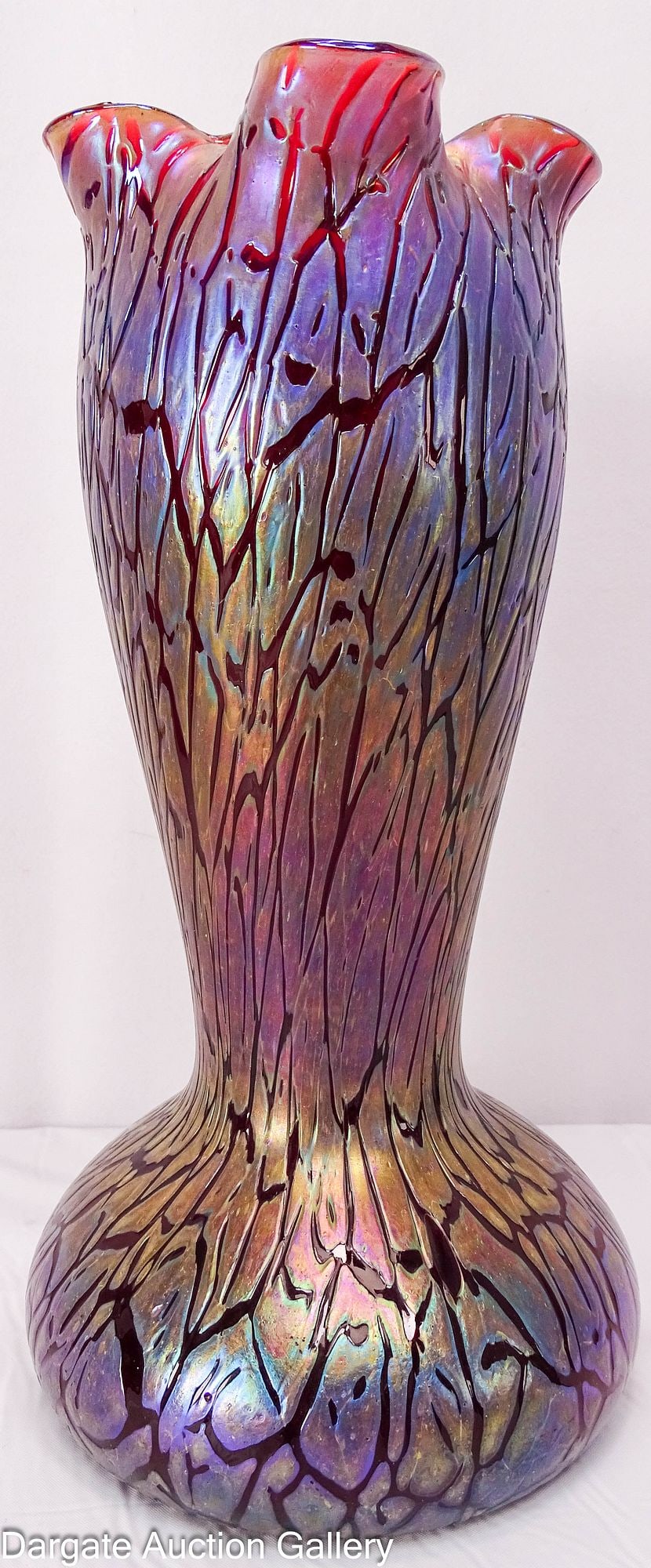 RINDSKOPF RUBY IRIDESCENT CRACKLE VASE (1 of 5)