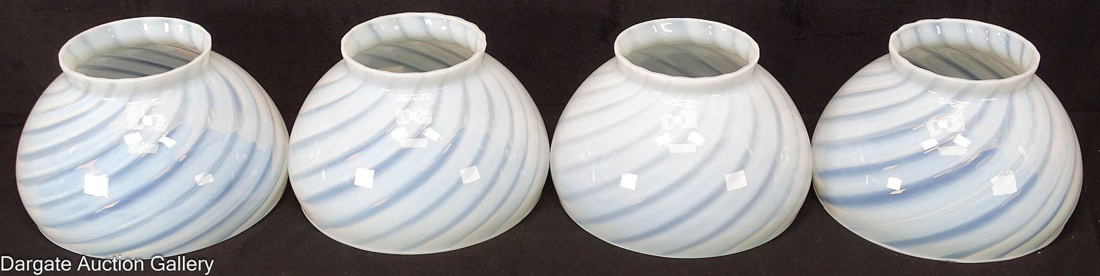 4pc SET OPALESCENT SWIRL GAS SHADES (1 of 6)