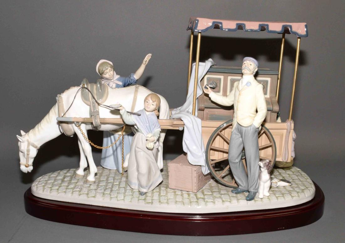 LLADRO ''SWEET HARMONIES'' #5692 - Measures: 12.5''H x (1 of 11)