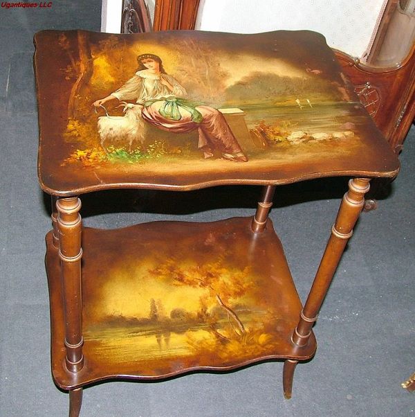 Antique Italian Hand painted table: Beautiful, Fine Italian antique table hand painted,in very good conditions. H27i , W20i, D 17i,shipping within US $110