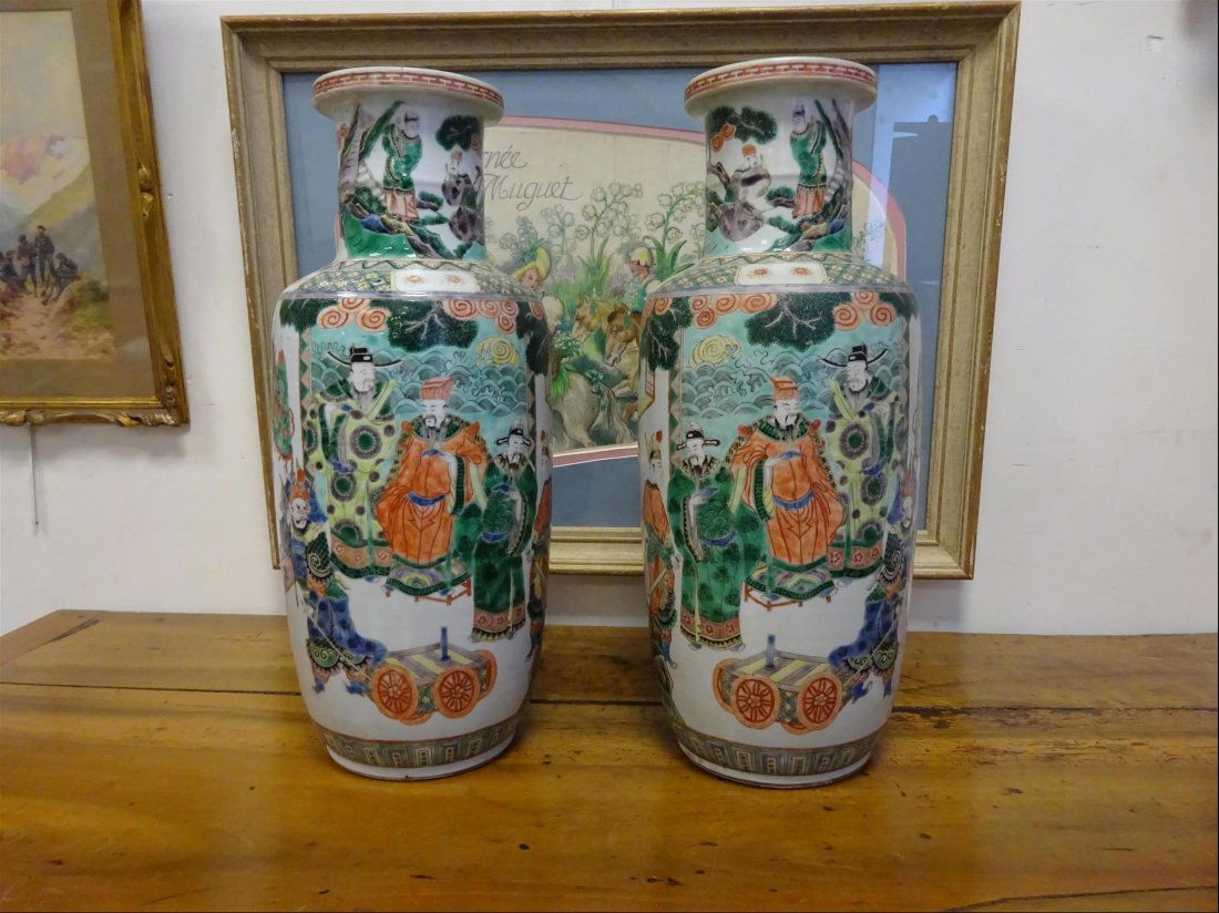 KANGXI "FAMILLE VERTE" PAIR OF PORCELAIN ROULEAUX VASES (1 of 10)