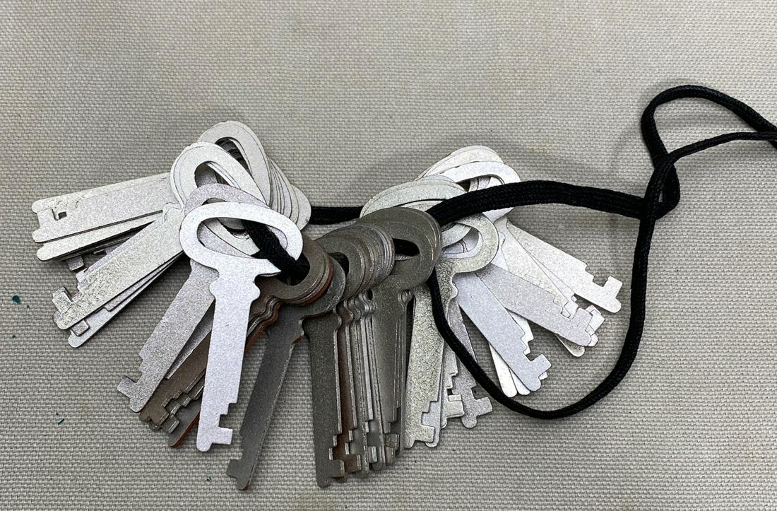 Joseph Dunninger cardboard magic performance keys (1 of 4)