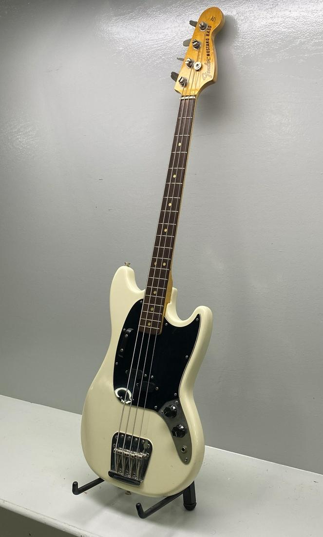 1973 Fender Mustang Bass in white (1 of 18)