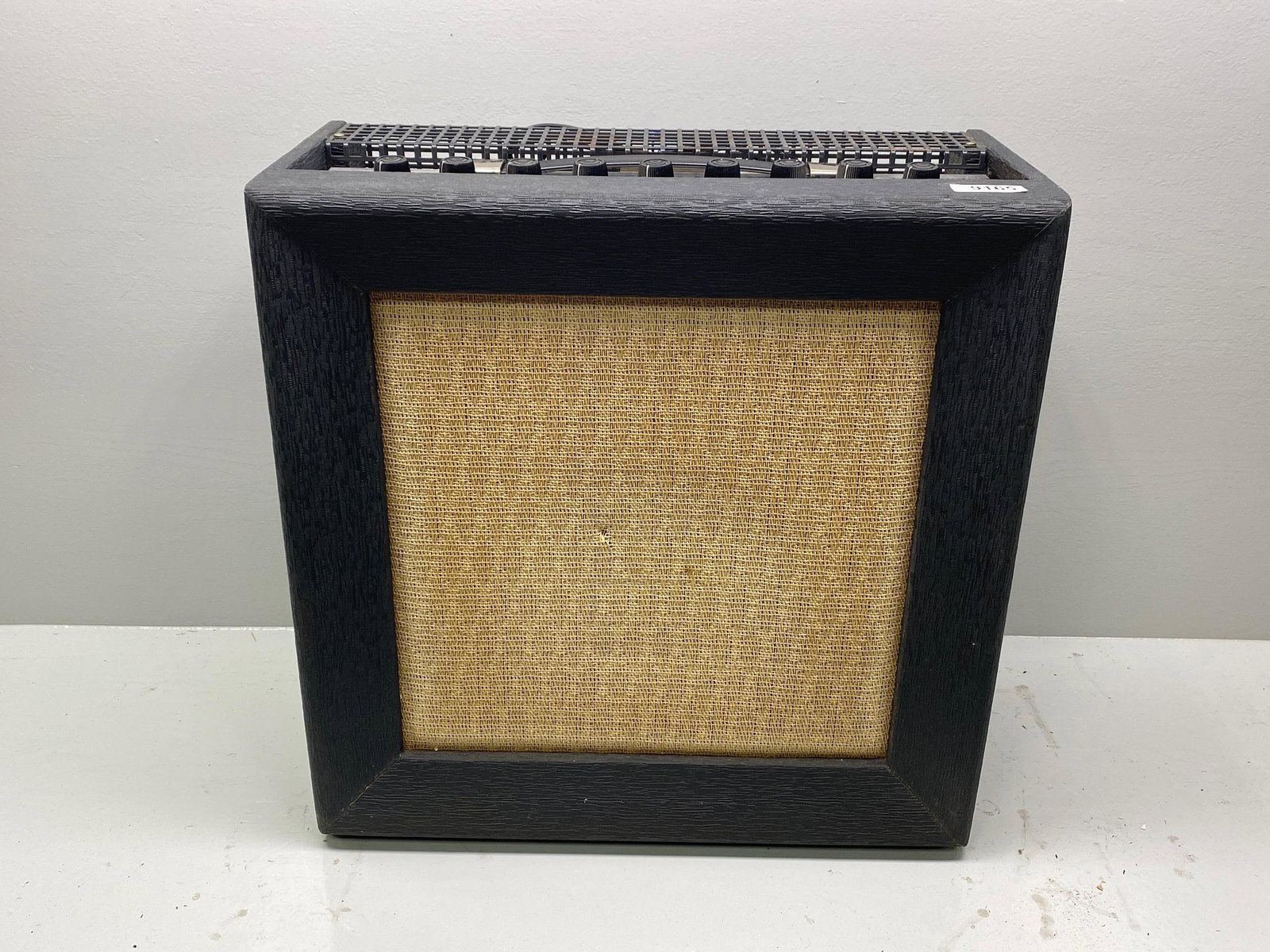 Danelectro Centurion series F model 275 tube combo amp (1 of 20)
