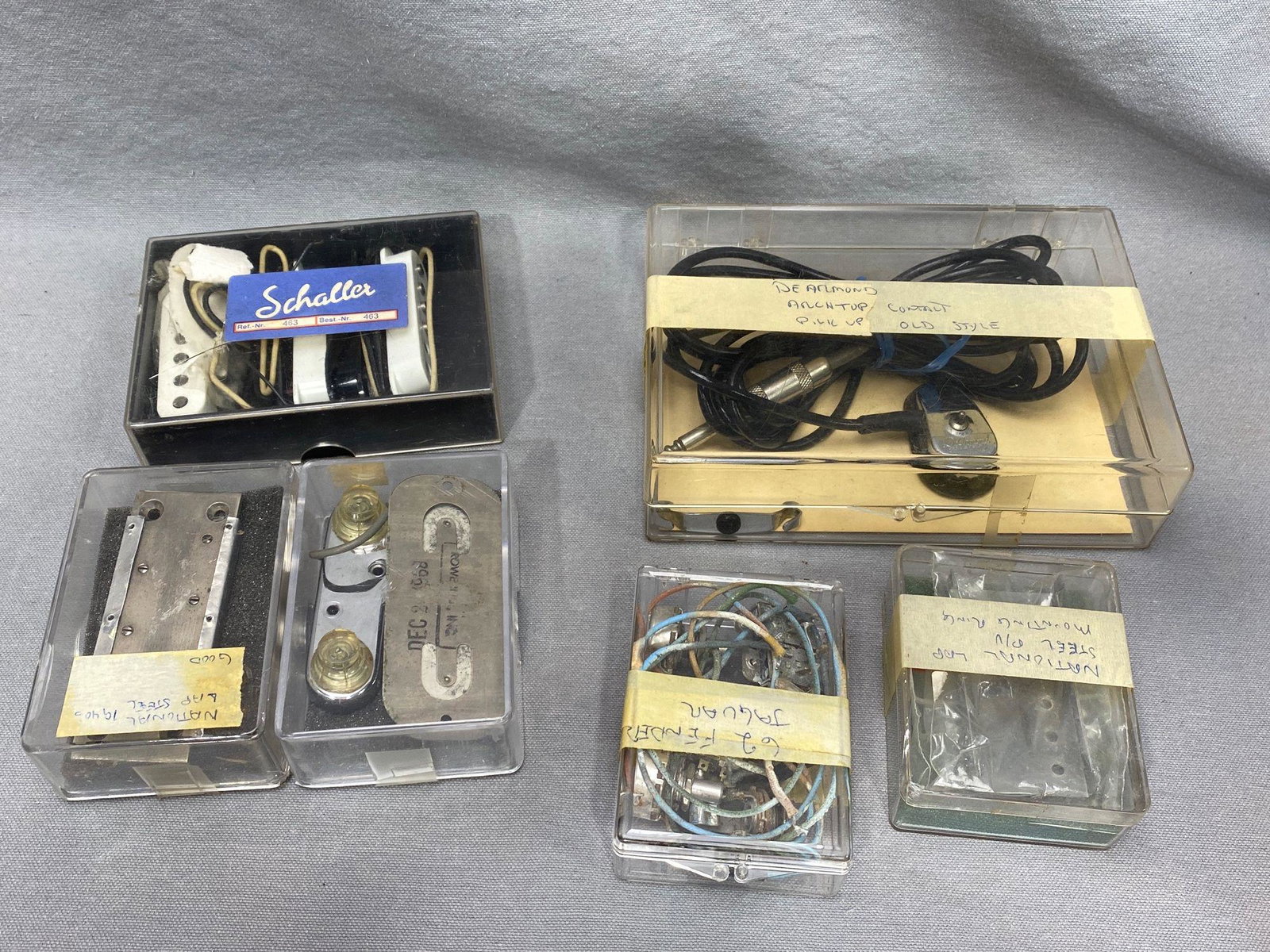 Lot vintage guitar pickups (1 of 5)
