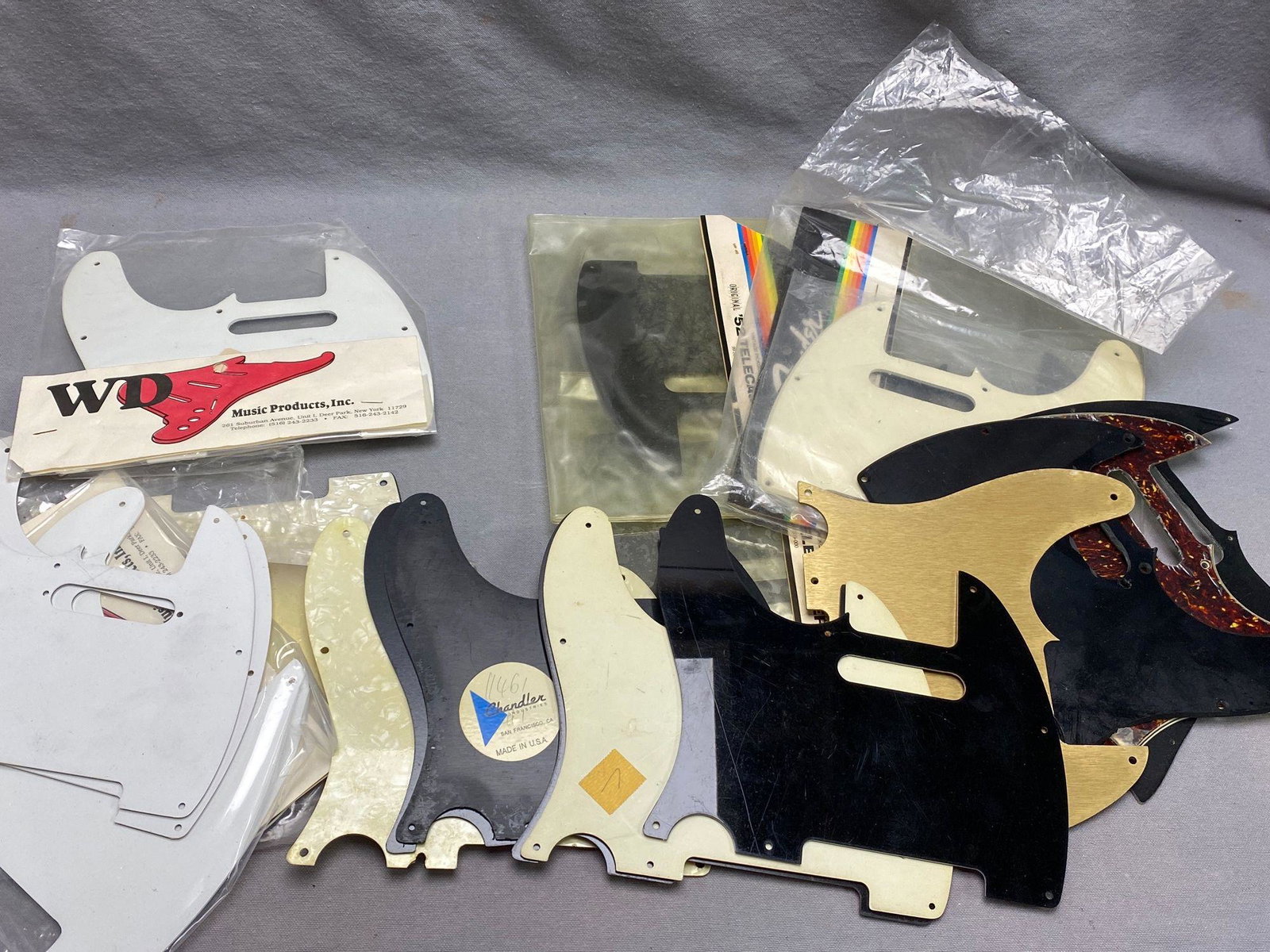 Generous lot vintage Telecaster pickups, some Fender OEM (1 of 5)