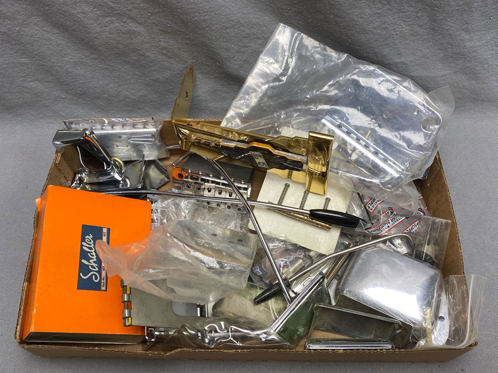 Lot vintage bridge ,tremolo, vibrato parts (1 of 5)