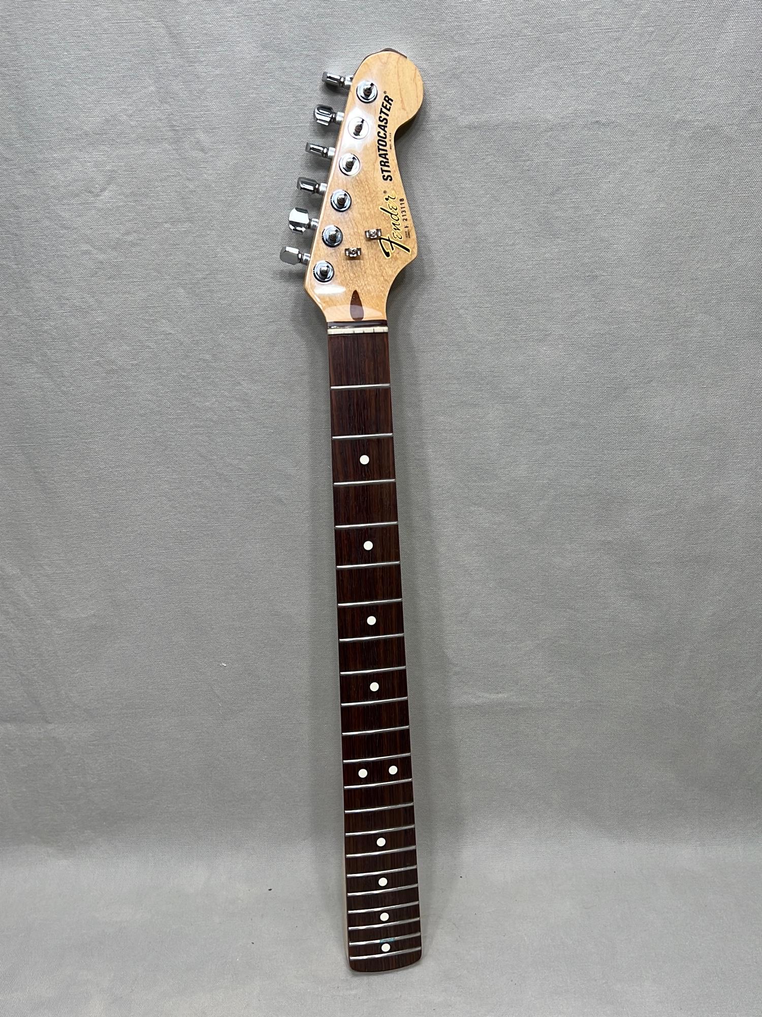 Fender strat neck with tuners (1 of 6)