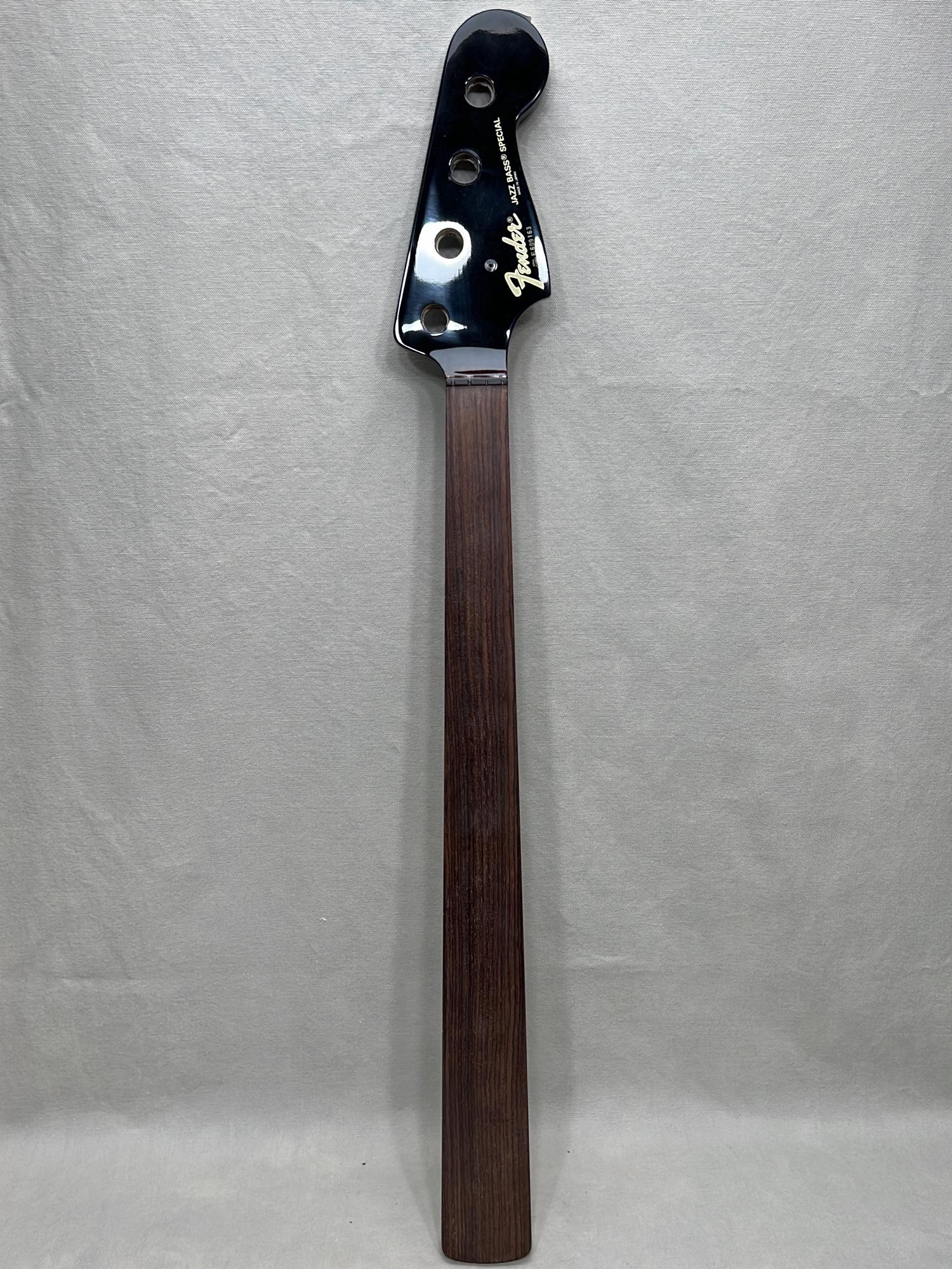 Fender Jazzmaster Special fretless bass neck (1 of 6)