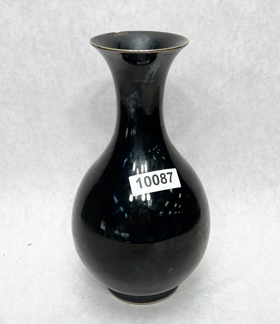 Chinese mirror black porcelain vase (1 of 9)