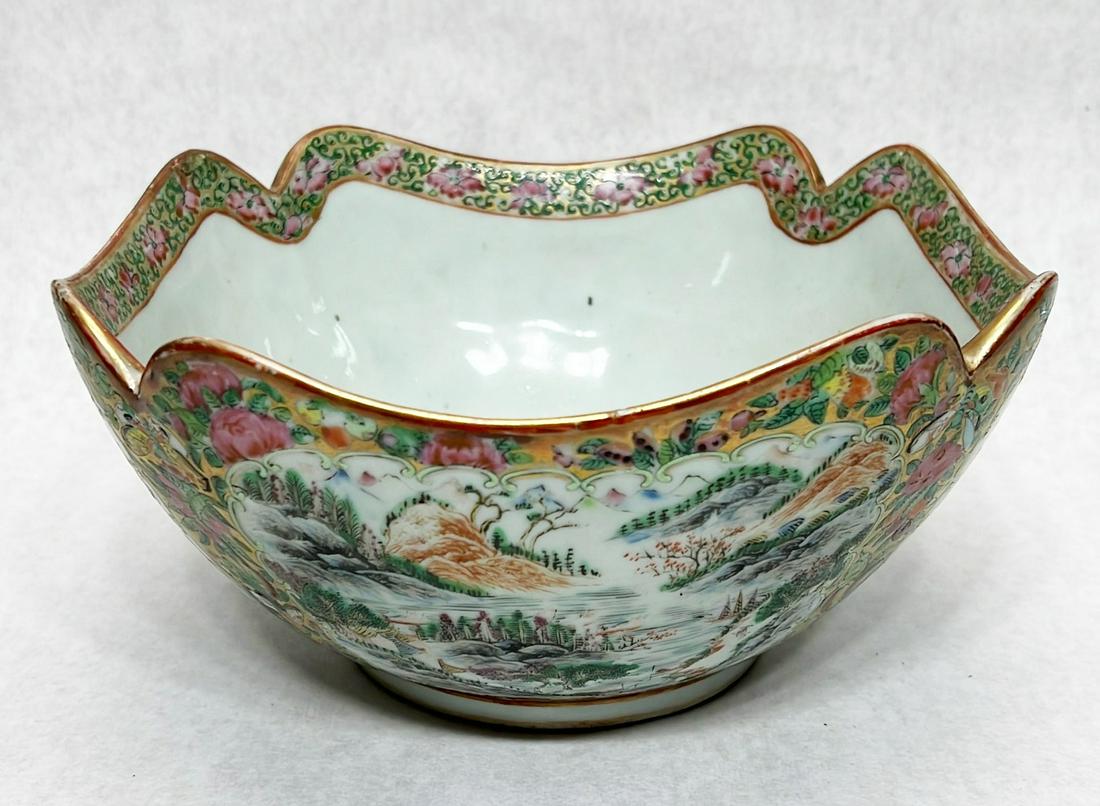 Chinese Export Rose Medallion Square Serving Bowl (1 of 9)
