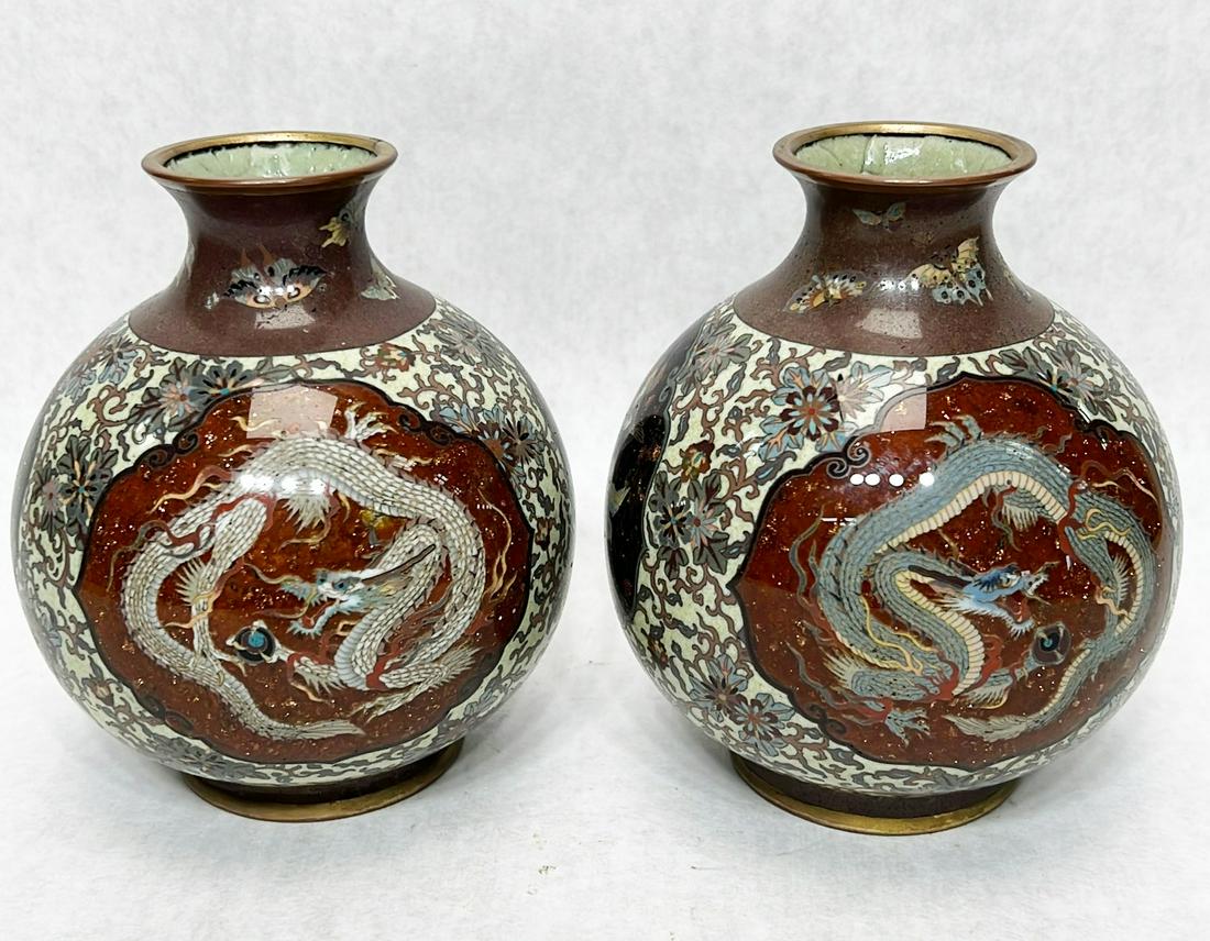 Pair of Japanese Meiji Period Cloisonne Dragon Vases Manor of Namikawa Yasuyuki (1 of 11)