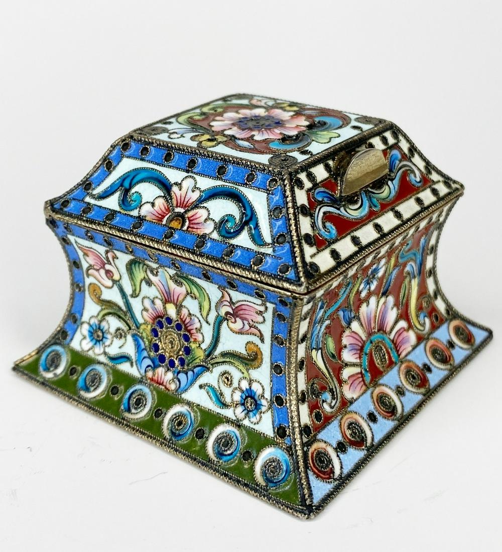Russian Silver Gilt and Enamel Hinged Lid Box (1 of 13)
