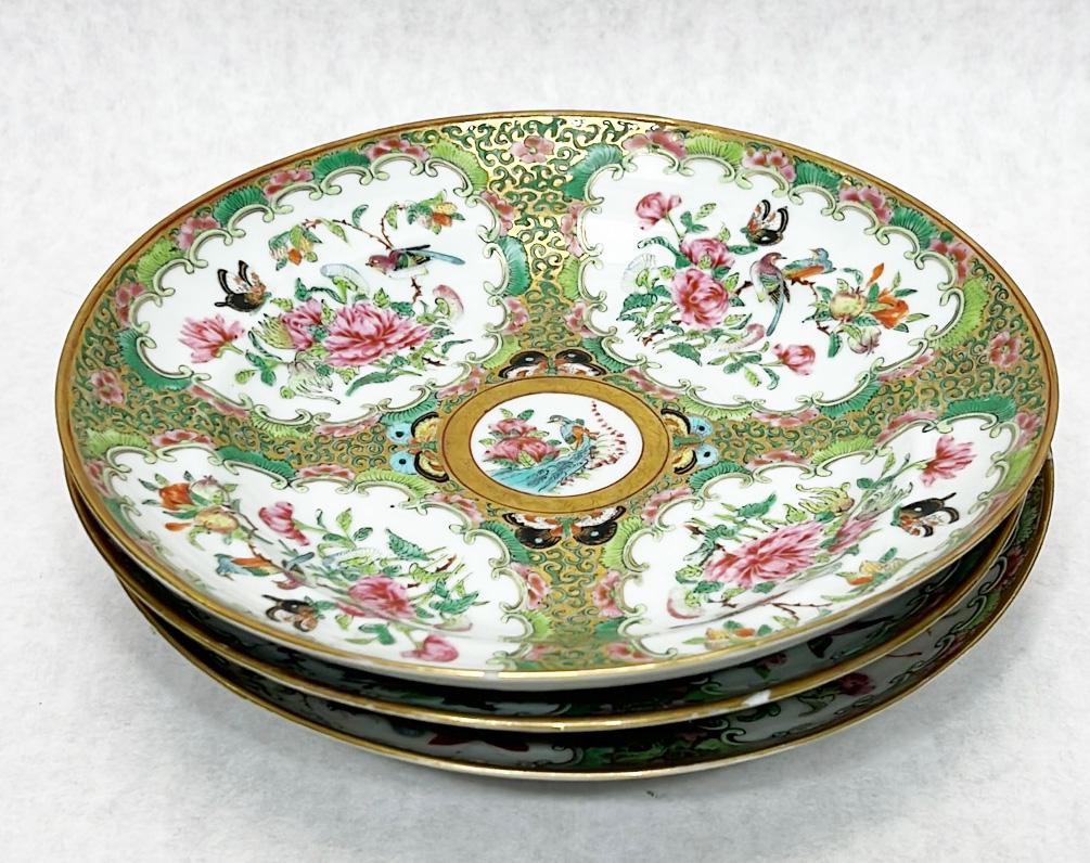 3 Chinese Export Rose Medallion Shallow Bowls (1 of 6)