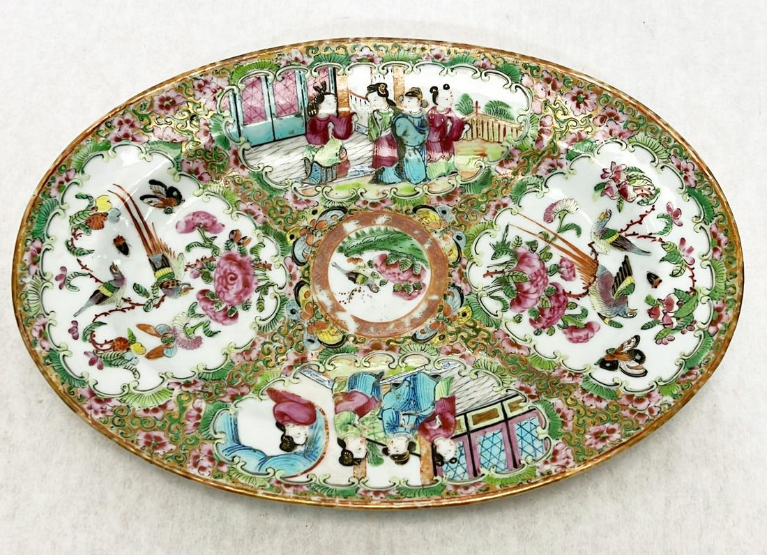 Chinese Export Rose Medallion Small Platter (1 of 7)