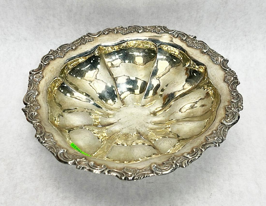 Russian silver footed bowl (1 of 7)