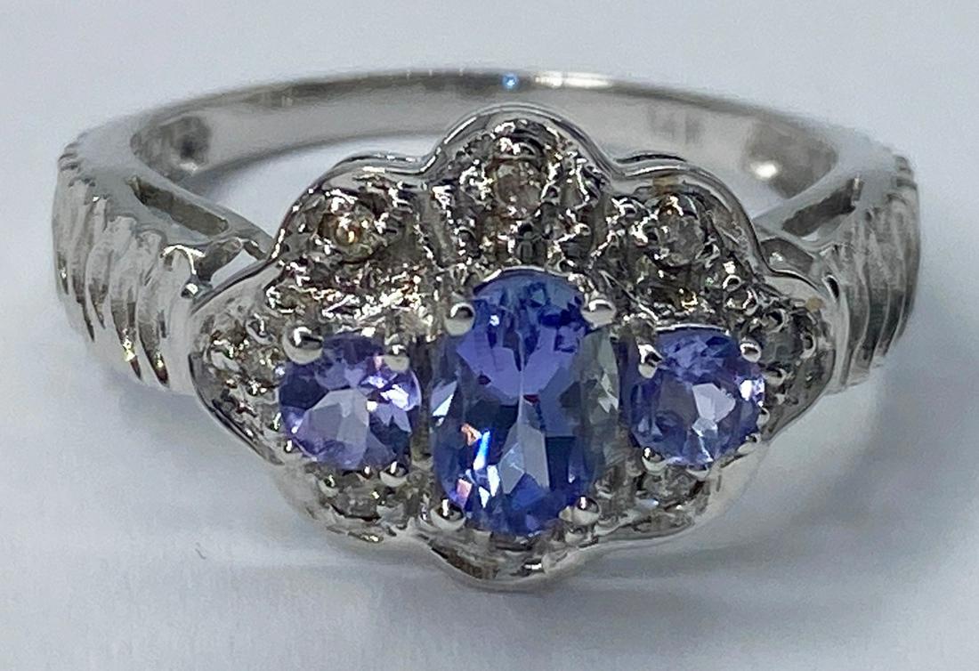 14kt Gold Tanzanite & Diamond Ring 3.6g (1 of 5)