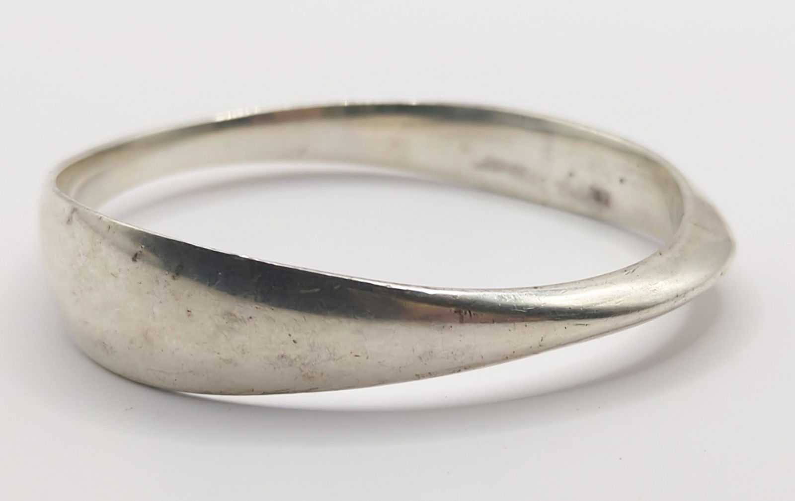 DAVID ANDERSEN; Modernist Sterling Silver Bangle Bracelet (1 of 6)