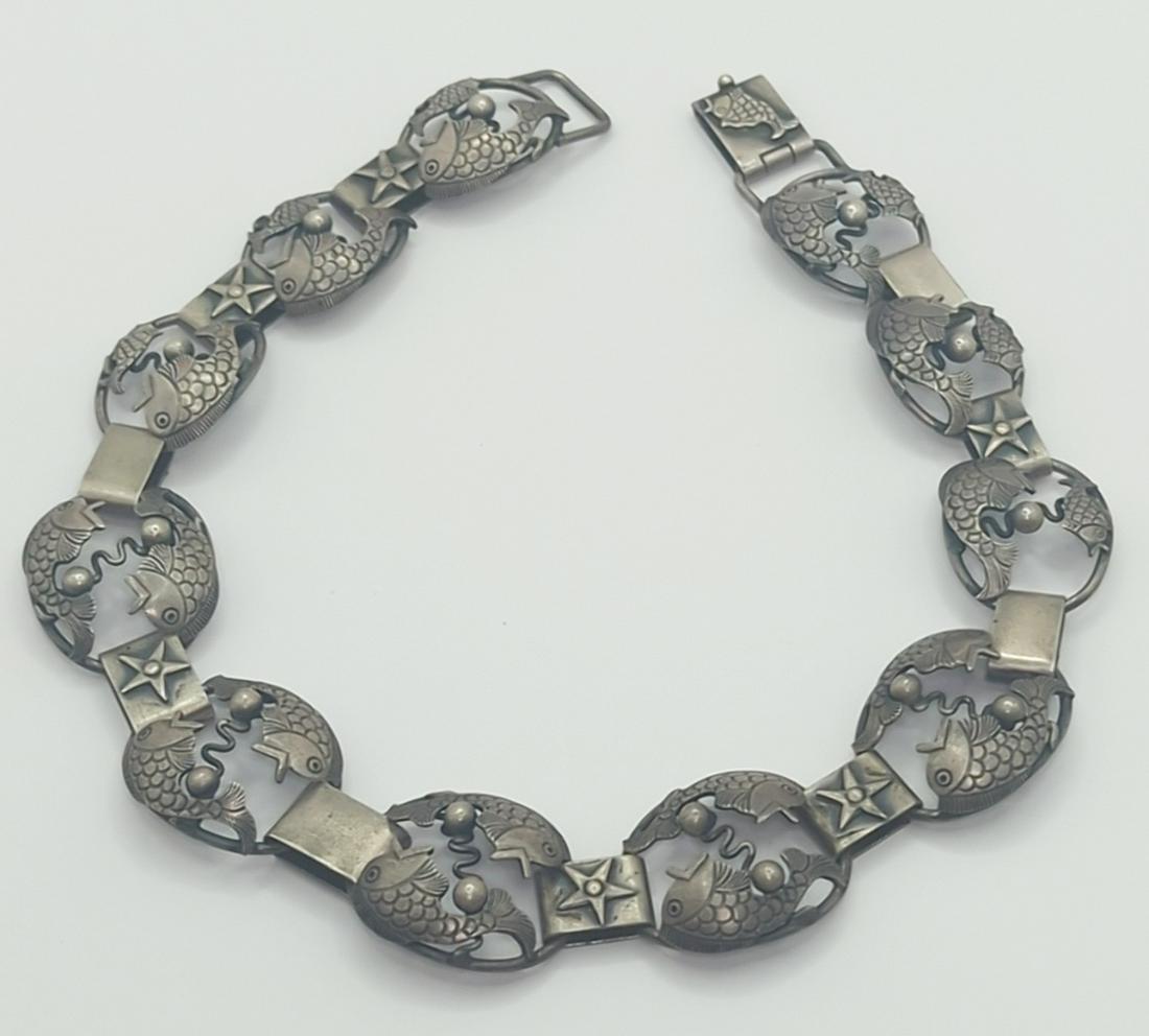 LEIF ULRICH DAURUP, DANISH; Modernist Sterling Silver Necklace (1 of 7)