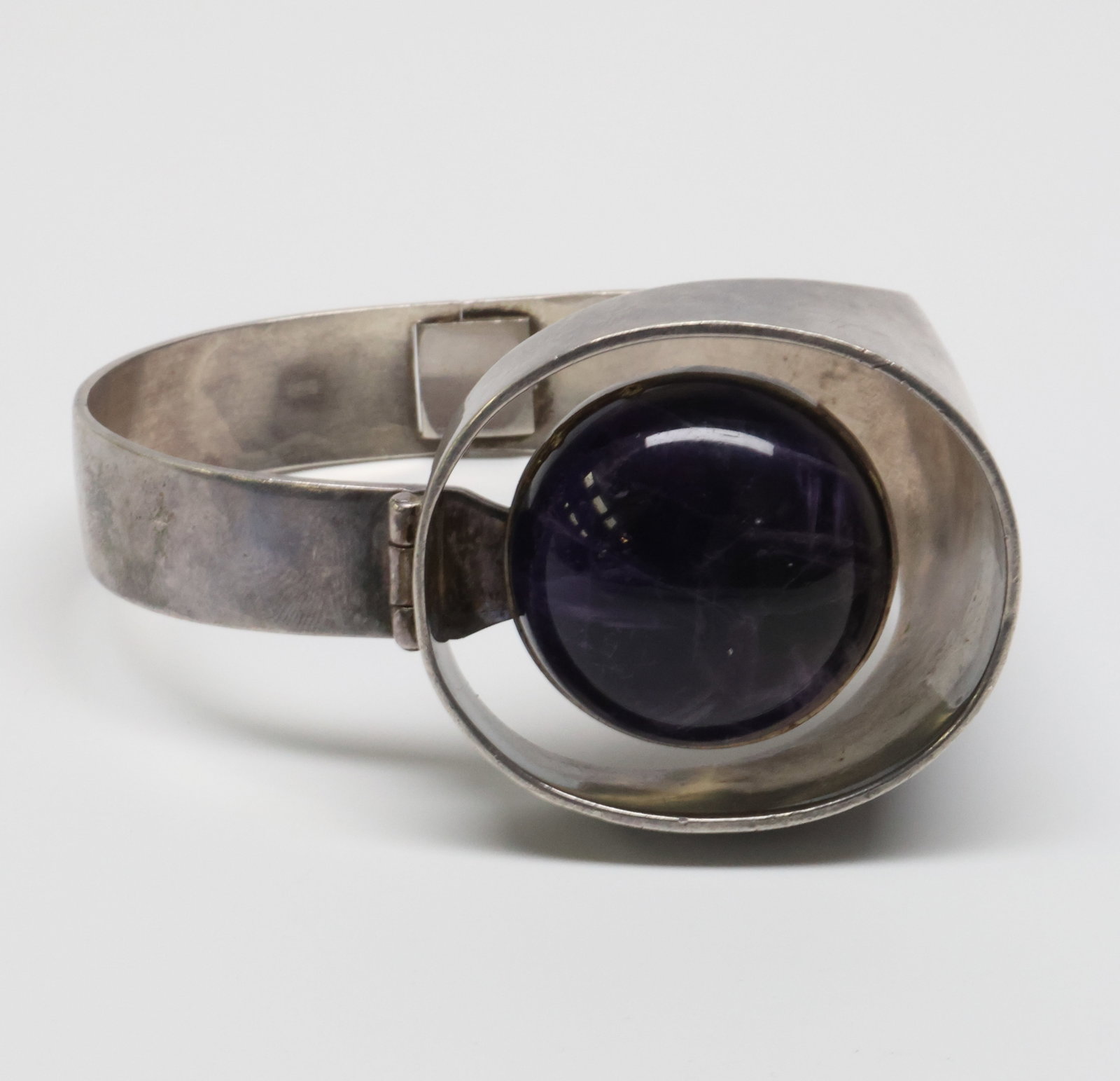 KALEVALA KORU; Modernist Sterling Silver Amethyst Cuff Bracelet (1 of 5)