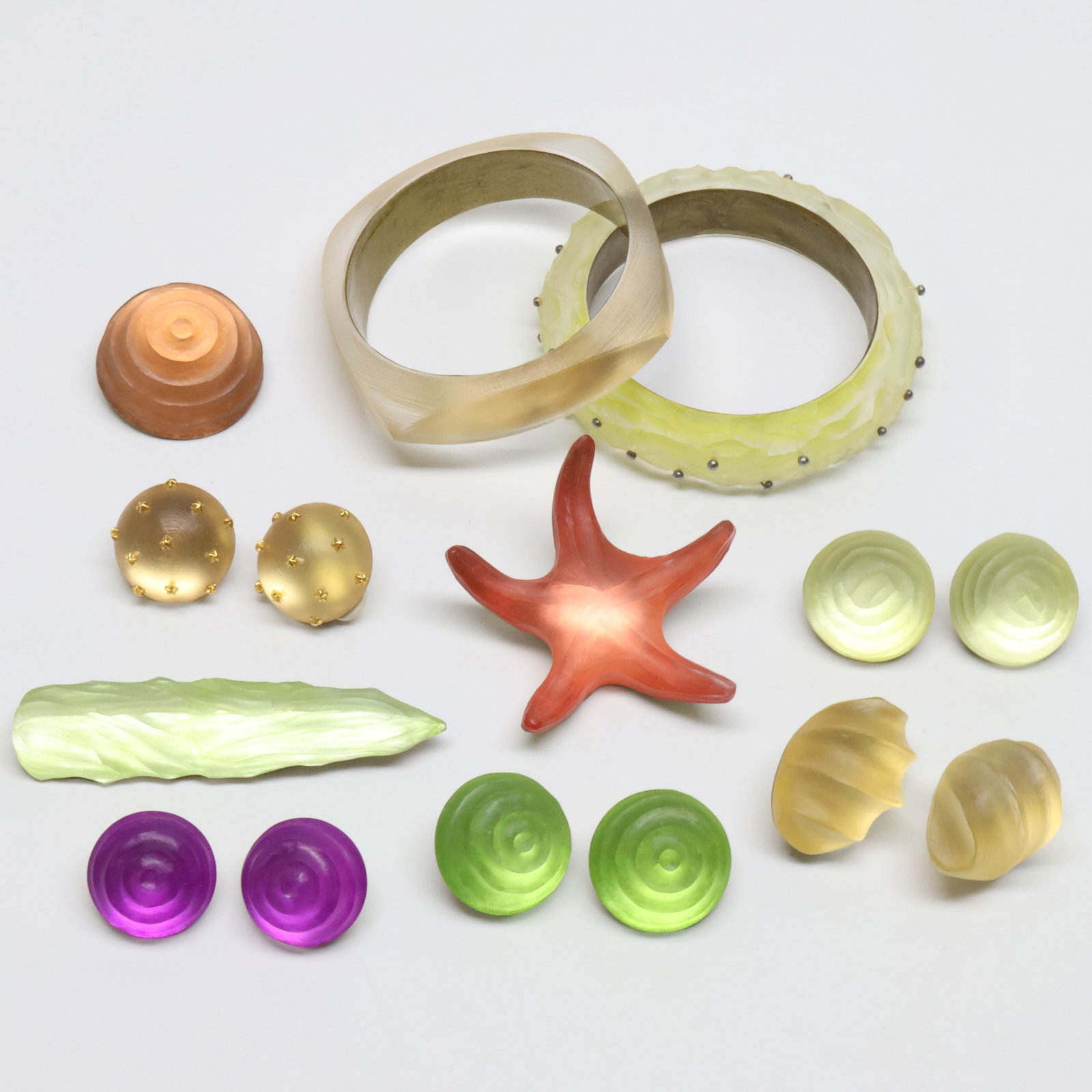 ALEXIS BITTAR; Modernist Handcarved Lucite Jewelry Group (1 of 3)
