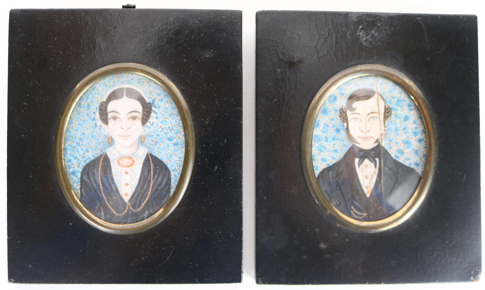 Pair folk art miniature portraits of man and woman (1 of 6)