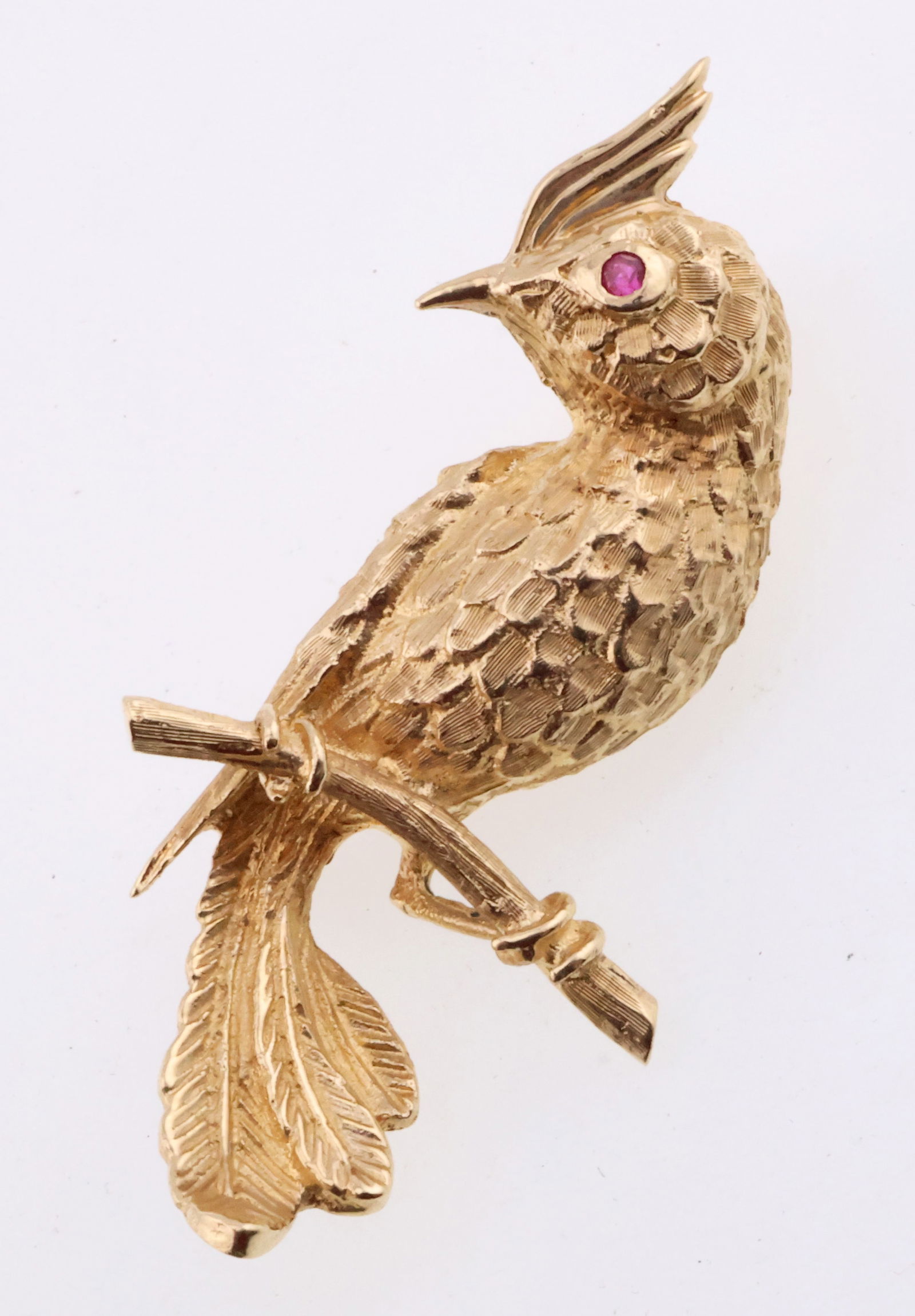 14k Gold Soret Textured Bird Pin/Brooch with Lab Ruby Eye 5.1g (1 of 7)