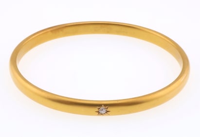 14k Gold Bangle Bracelet with 0.05 ct Diamond 10.1g
