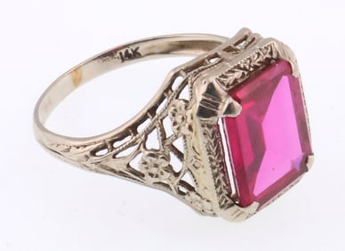 14k Gold Vintage Filigree Lab Ruby Ring 2.3g