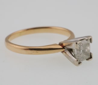 14k Gold 0.80 ct Diamond Solitaire Ring 2.6g