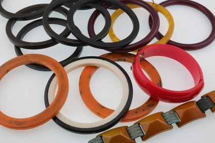 (15) Bakelite/Catalin & Plastic Bracelets
