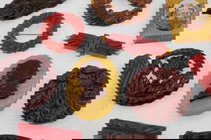 (11) Vintage Bakelite/Catalin Pins